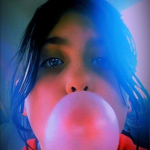 Meet your Posher, Isabella